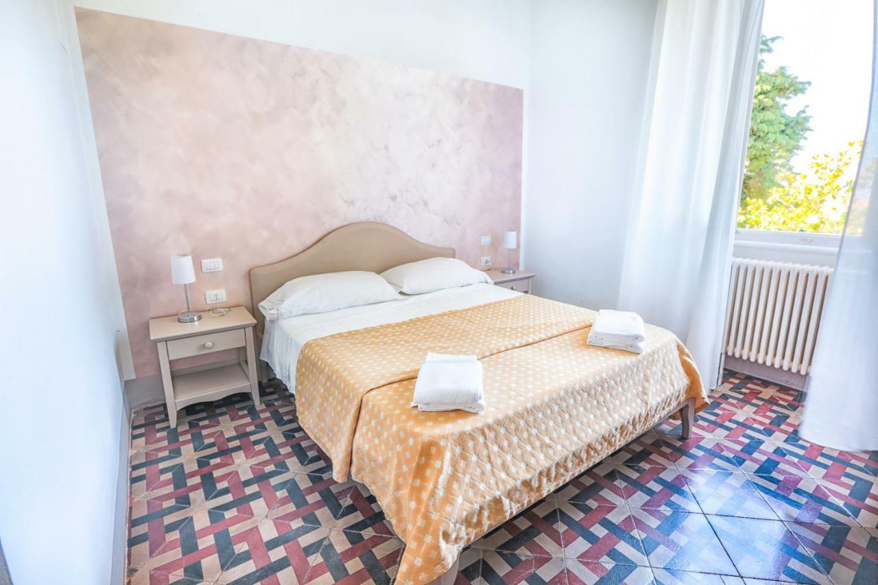 Tenuta Villa Colle Sereno Монтемарчано Экстерьер фото